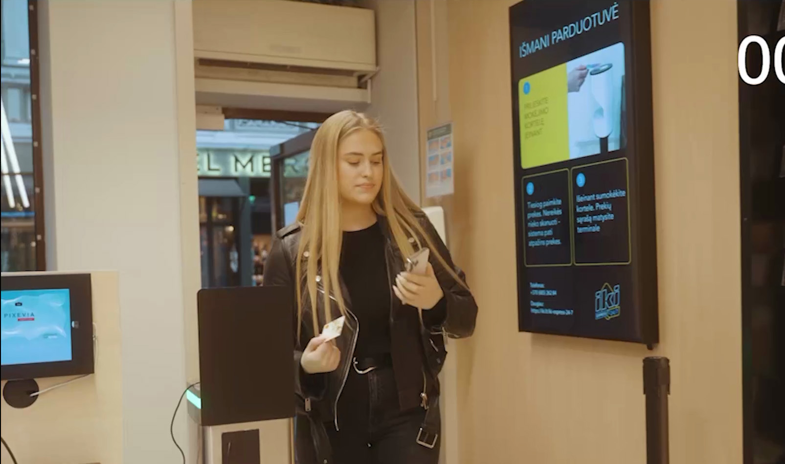 PIXEVIA : autonomous, unmanned, fully automated stores - PIXEVIA